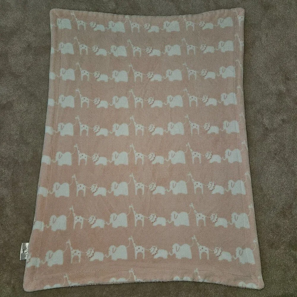 Lullaby Kids Pink White Fleece Baby Blanket Lion Elephant Giraffe Circus Parade